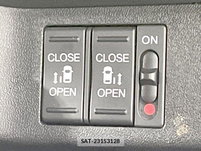 Honda STEP WGN 2019-11 8146768-5
