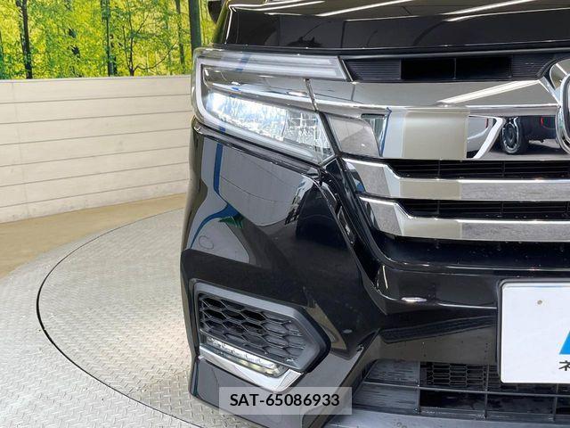 Honda STEP WGN 2017-10 8159288-12