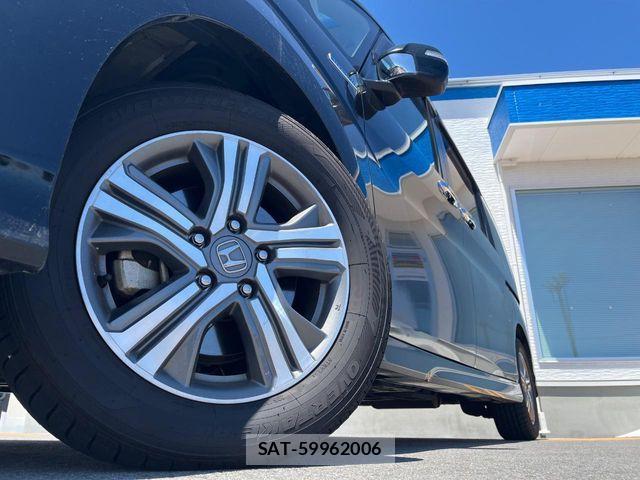 Honda STEP WGN 2019-03 8210444-9