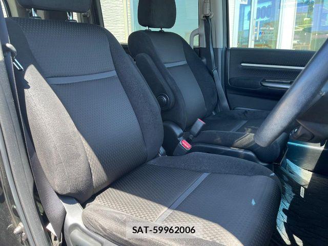 Honda STEP WGN 2019-03 8210444-10