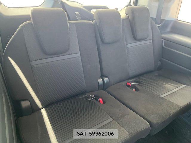 Honda STEP WGN 2019-03 8210444-12