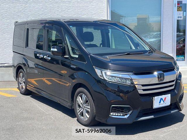 Honda STEP WGN 2019-03 8210444-15