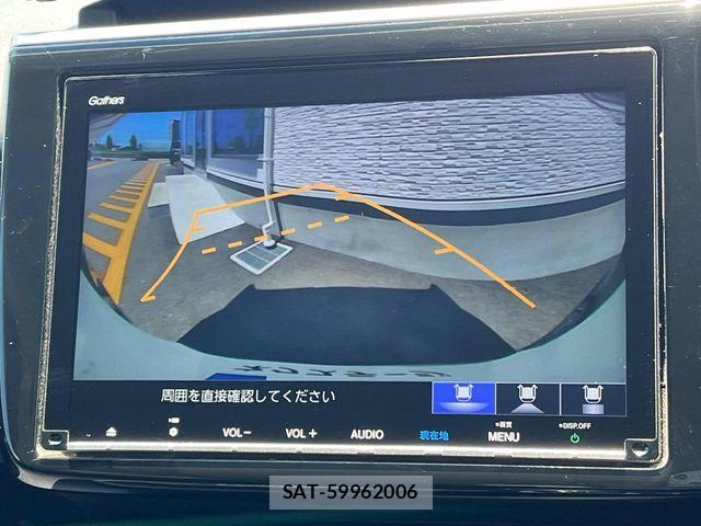 Honda STEP WGN 2019-03 8210444-3