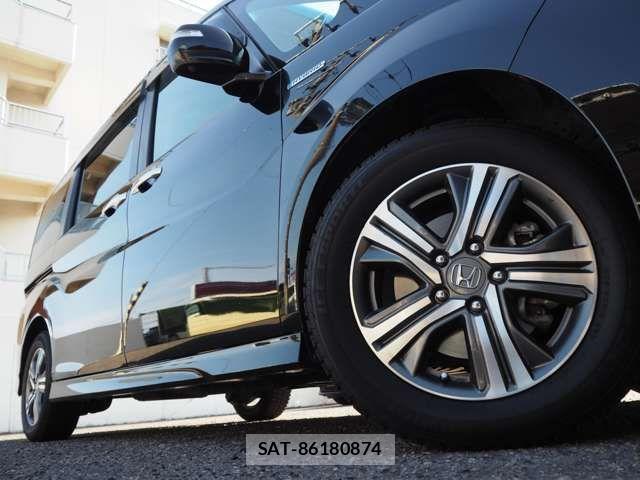 Honda STEP WGN 2017-09 8210445-6