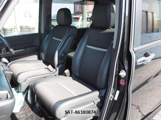 Honda STEP WGN 2017-09 8210445-8