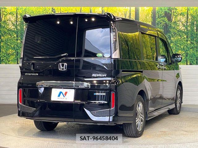 Honda STEP WGN 2018-02 8231940-17