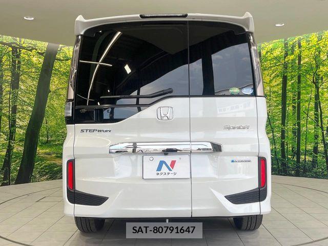 Honda STEP WGN 2018-09 8355672-15