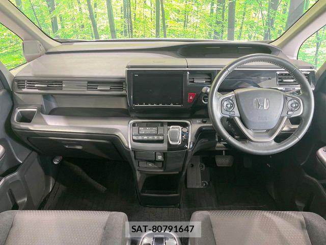 Honda STEP WGN 2018-09 8355672-1