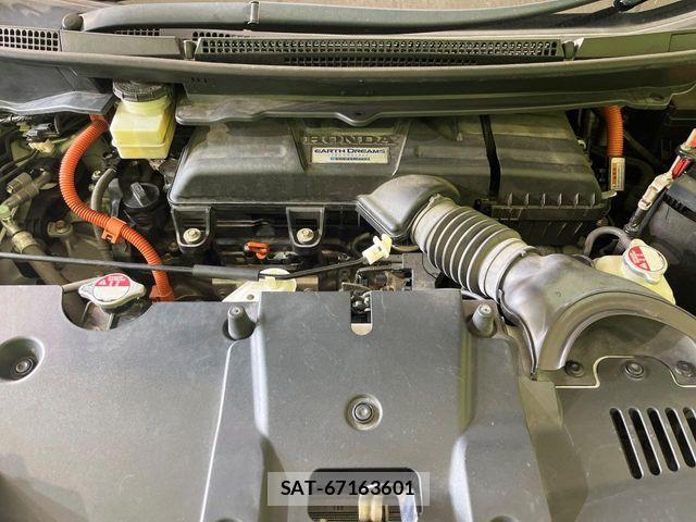 Honda STEP WGN 2018-01 8355674-19
