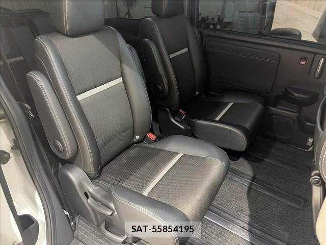 Honda STEP WGN 2018-03 8746091-10