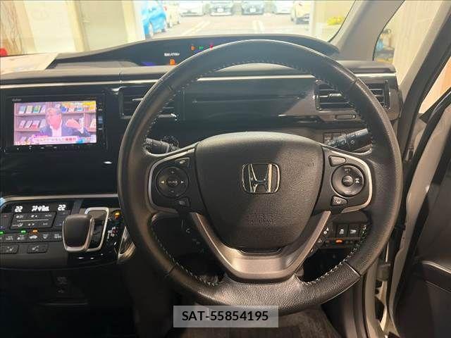 Honda STEP WGN 2018-03 8746091-13