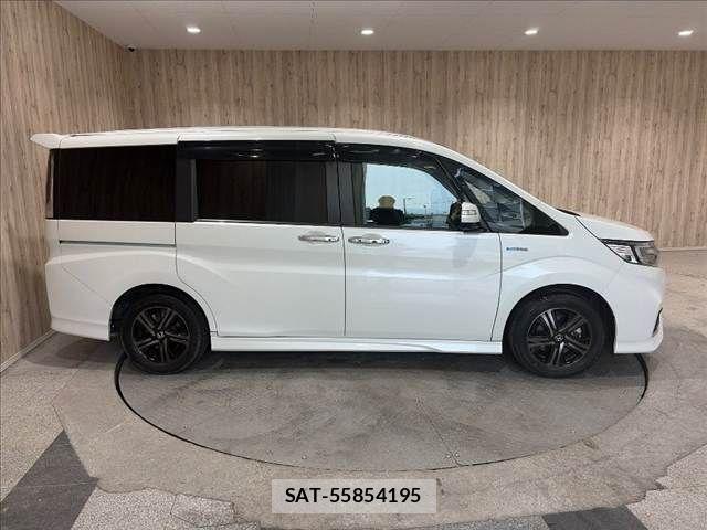 Honda STEP WGN 2018-03 8746091-18