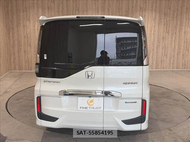 Honda STEP WGN 2018-03 8746091-20