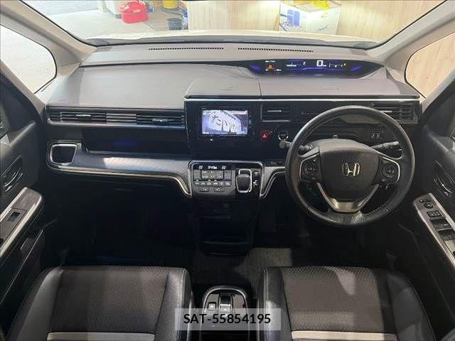 Honda STEP WGN 2018-03 8746091-2