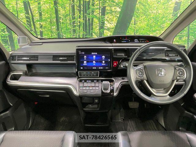 Honda STEP WGN 2018-03 8746090-1