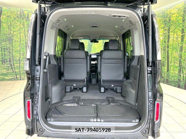 Honda STEP WGN 2017-09 8797601-11