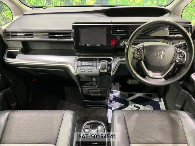 Honda STEP WGN 2017-10 8797602-1
