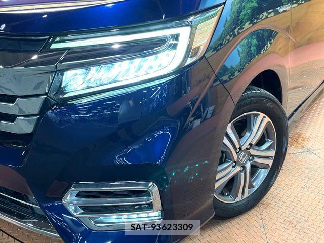 Honda STEP WGN 2019-01 8882379-13
