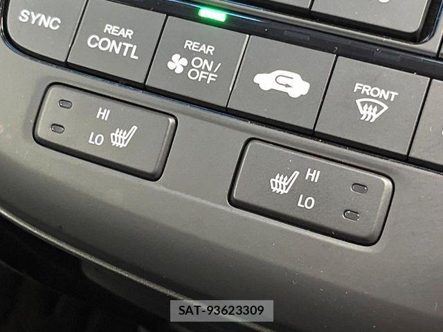 Honda STEP WGN 2019-01 8882379-6