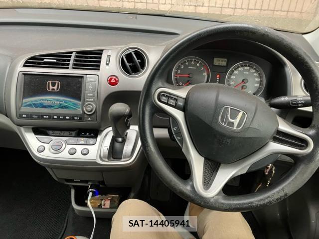 Honda STREAM 2010-06 1323505-4