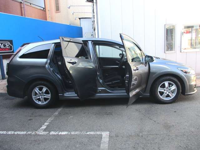 Honda STREAM 2011-02 3684856-9