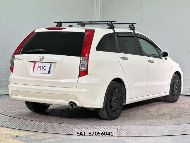 Honda STREAM 2008-06 5879722-5