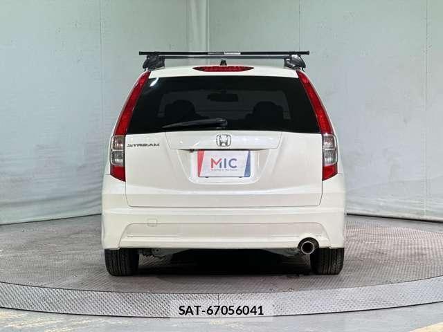 Honda STREAM 2008-06 5879722-6