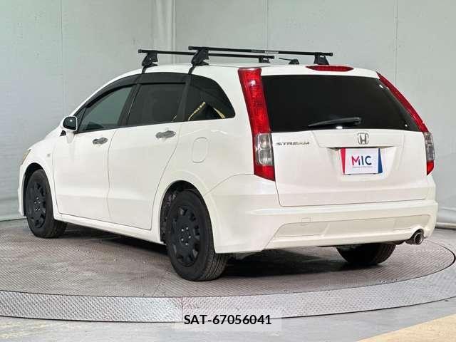 Honda STREAM 2008-06 5879722-7