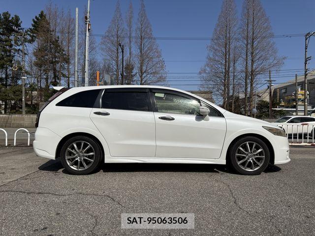 Honda STREAM 2013-01 6673783-5
