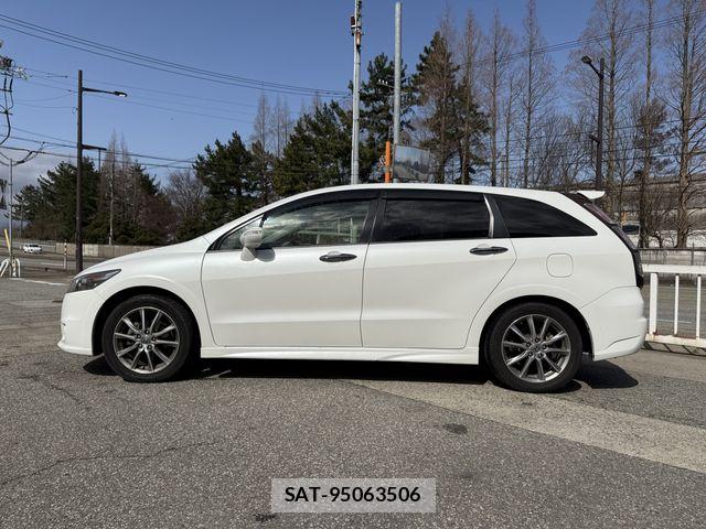 Honda STREAM 2013-01 6673783-8