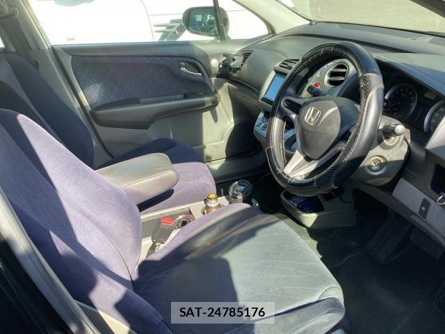 Honda STREAM 2009-11 7272689-13