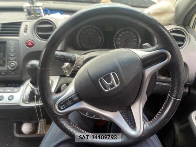 Honda STREAM 2010-04 7330361-16