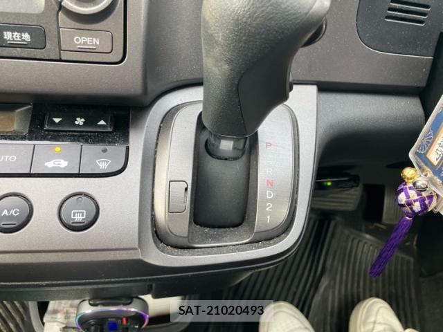 Honda STREAM 2007-07 7503064-17