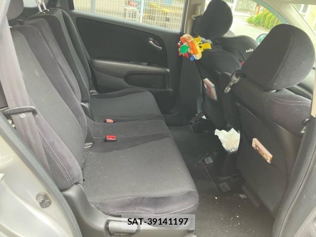 Honda STREAM 2007-09 7981156-12