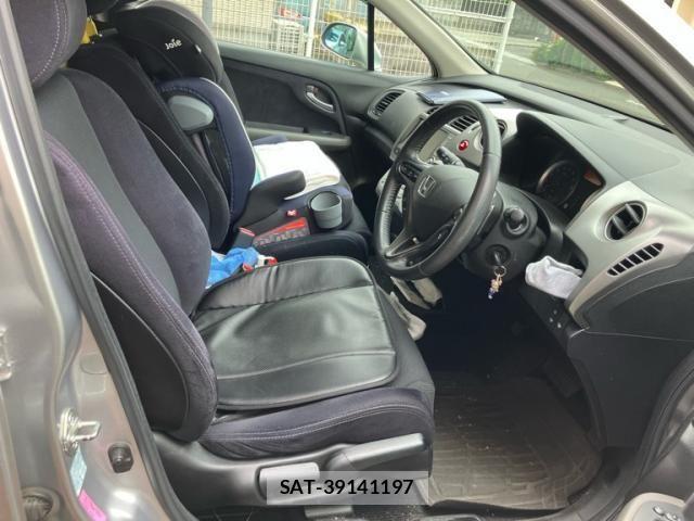 Honda STREAM 2007-09 7981156-17