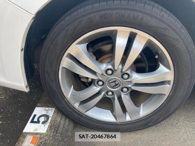 Honda STREAM 2012-07 8075740-5