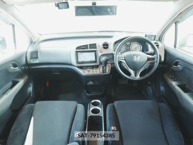Honda STREAM 2008-10 8102095-1