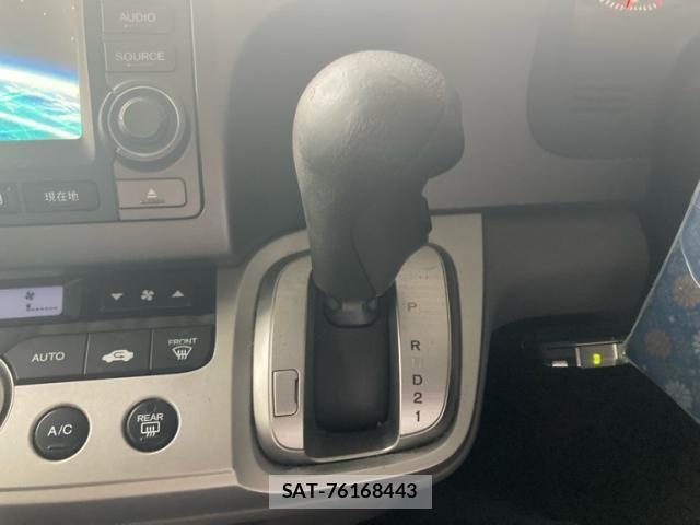 Honda STREAM 2009-11 8132531-17