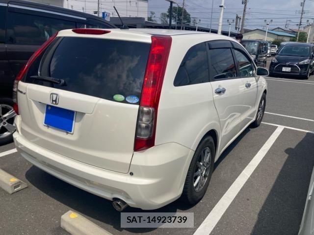 Honda STREAM 2008-02 8231947-3