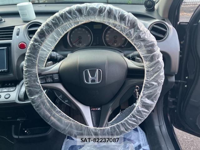 Honda STREAM 2007-06 8334584-16