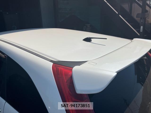 Honda STREAM 2013-06 8338032-10