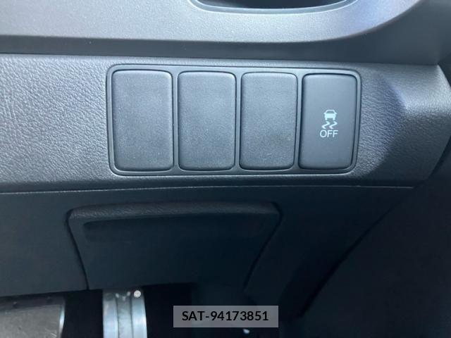 Honda STREAM 2013-06 8338032-19