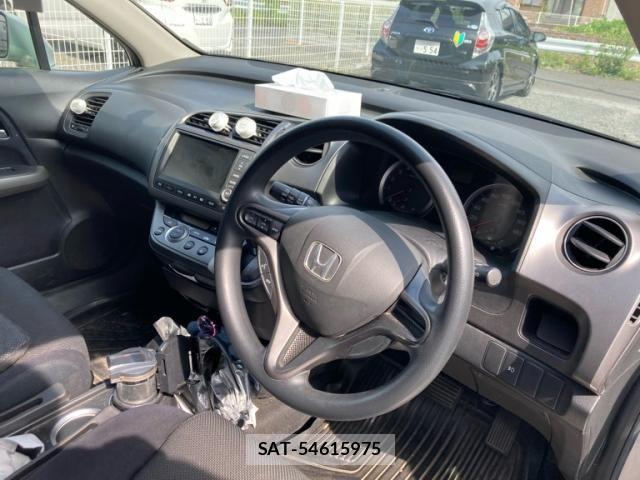 Honda STREAM 2007-04 8369041-11