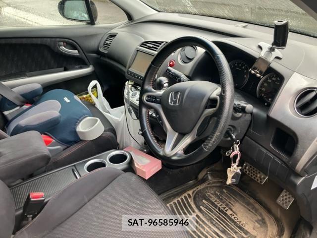 Honda STREAM 2009-10 8872152-15