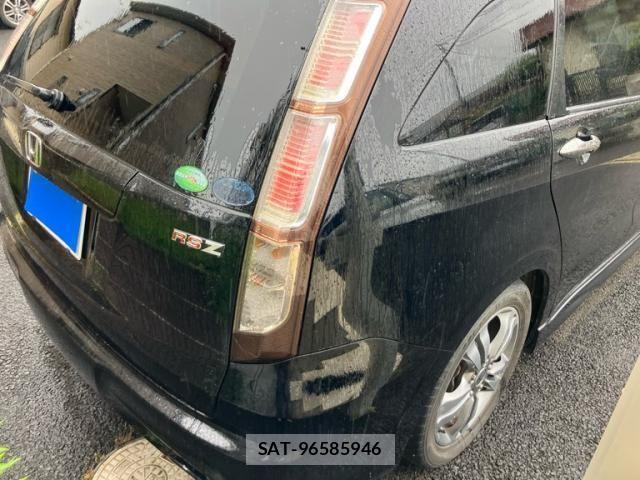 Honda STREAM 2009-10 8872152-5