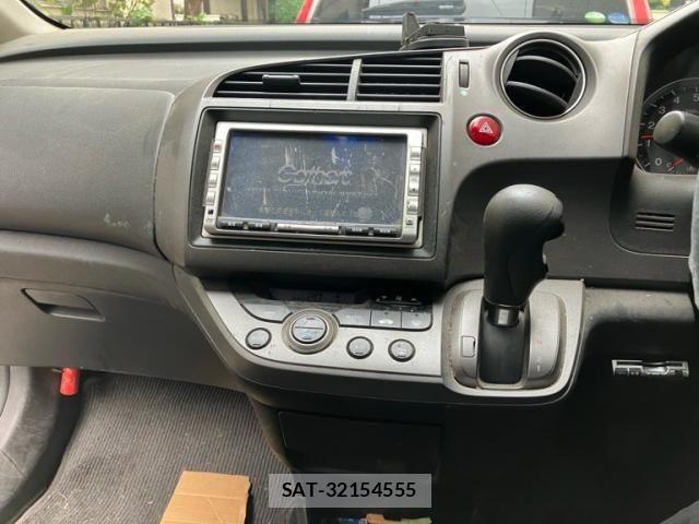 Honda STREAM 2007-03 8872151-11