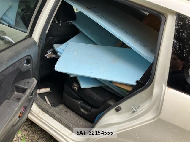 Honda STREAM 2007-03 8872151-6