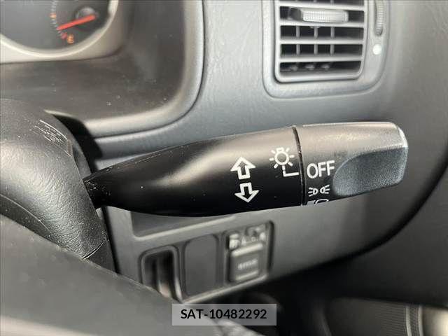 Honda STREAM 2001-12 8882381-24