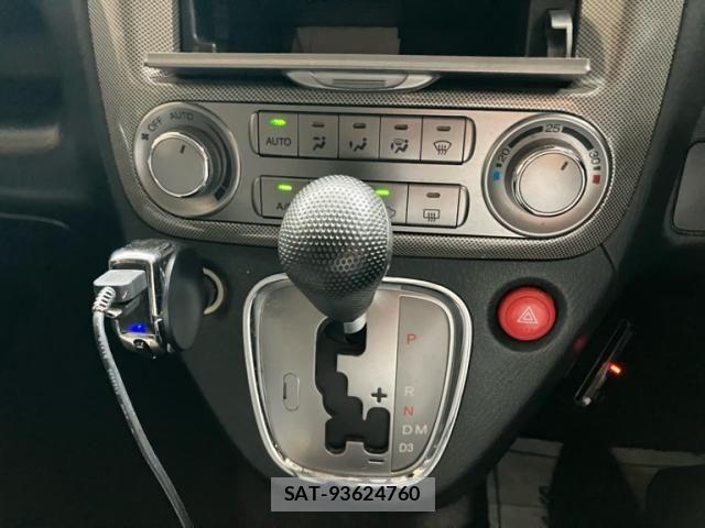 Honda STREAM 2004-05 8882382-15