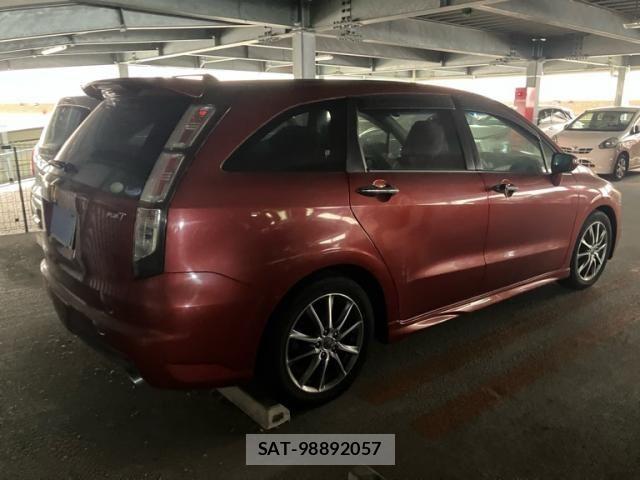 Honda STREAM 2009-12 8882383-11